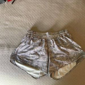 Lululemon size 6 shorts